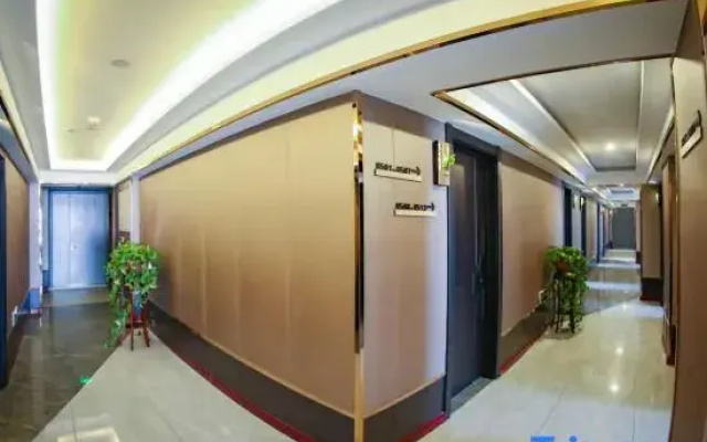 Yuefeng Hotel (Tangshan Yutian Nuanquan Road)