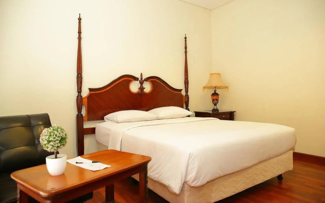 Arimbi Pejaten Suites