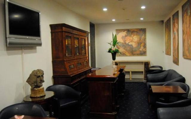 Hotel Diplomatic