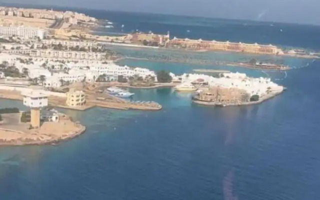 3-bed Apartment With Sea View Sleeps 6