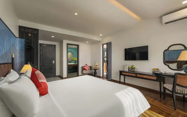 DeLaMont Sapa Hotel