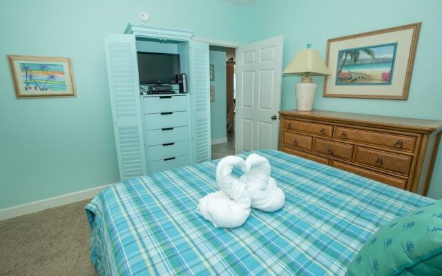 Oceania 307 3 Bedroom Condo by RedAwning