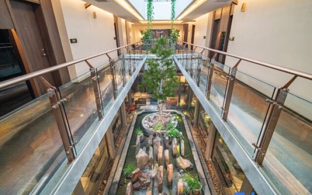 Yunlu garden hotel（Duyun sanxian museum branch）