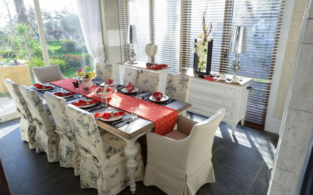 4 Sisters Villa