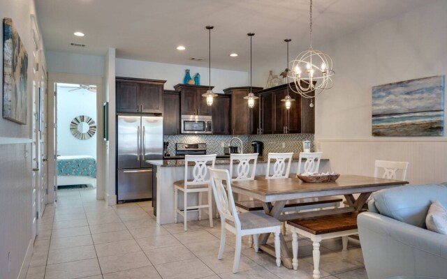 Beach Walk by Destin Getaways