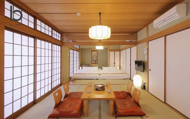 3 Bedroom Japanese apartment for 11 people 201 – Guest Rooms – Hiroshima