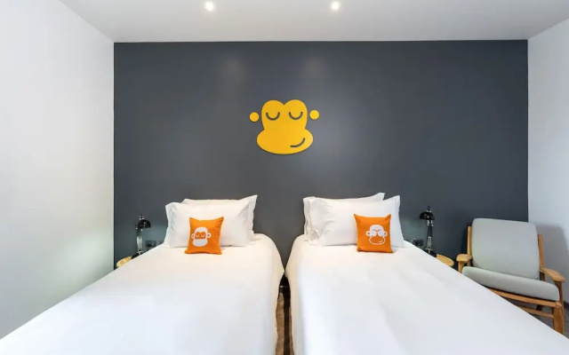 Blu Monkey Hub &  Krabi Town