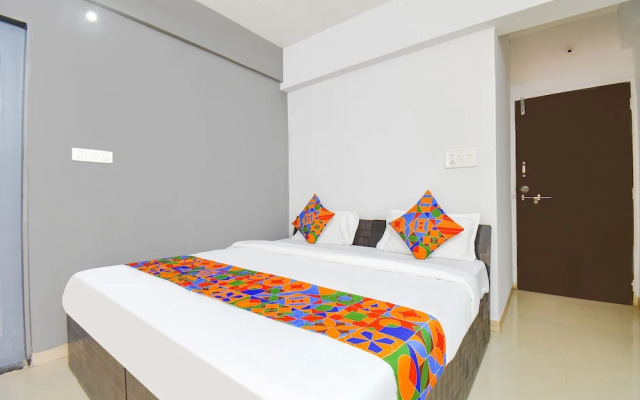 Fabhotel Happy Stay In