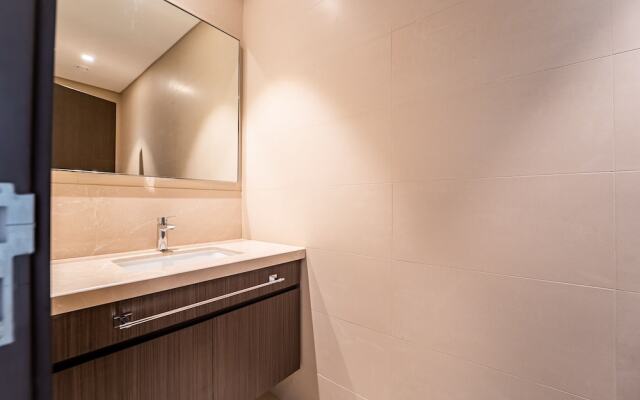 Luxury StayCation - Fancy Apartment Connected To Burj Khalifa