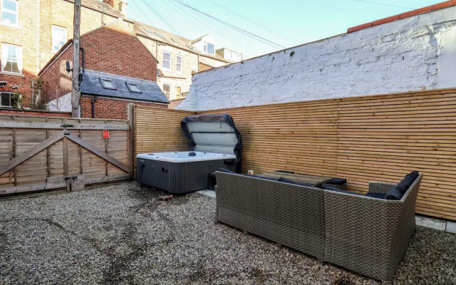 4 Normanby Terrace