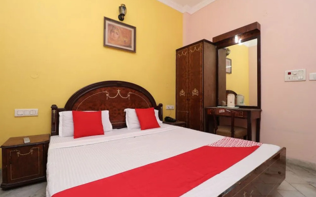 Oyo 35965 Kishore Castle