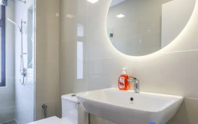 Luxurious TRX Corner Dual Balconies + 2 Bedrooms – Bathroom – Kuala Lumpur