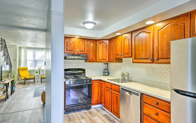 The Gallery, an Allentown Retreat w/ Views!