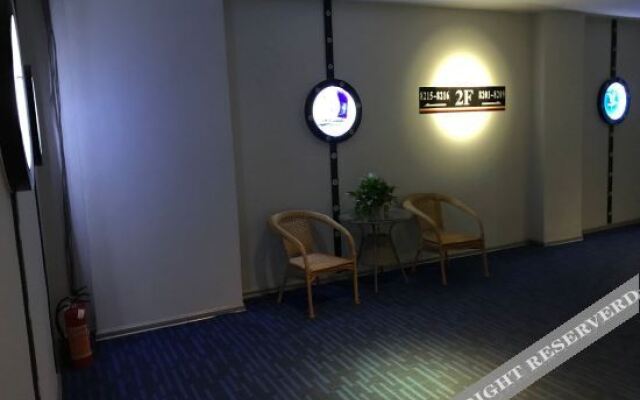 Super 8 Hotel