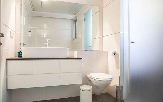 Seaview Oasis Luxurious penthouse