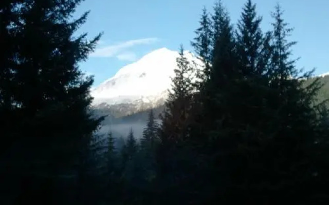 Glacier Creek Lodging