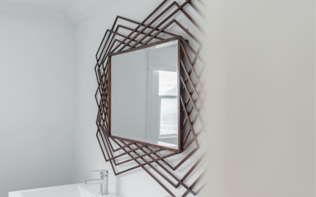 The Historic Gem - Sleek & Central 3BDR Maisonette
