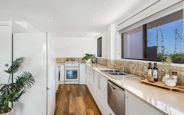 Lovely 2bd Unit, Patio and views. Best weekly rate