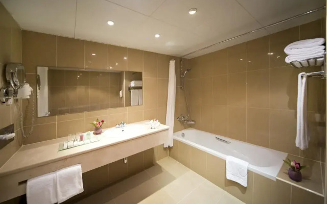 Golden Tulip Al Jazira Hotel