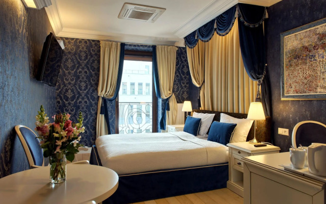 SleepWalker Boutique Suites