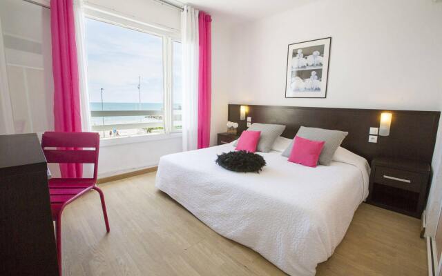 Hotel & Appartements Le Grand Large bord de mer