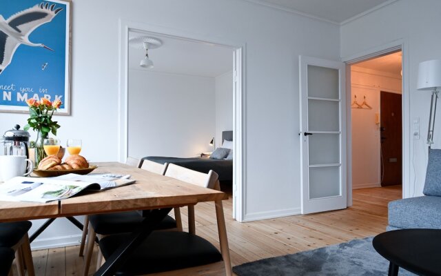 Modern 2-bedroom Apartment in the Family-friendly Suburbs of Copenhagen