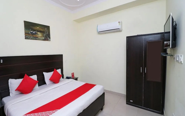 Hotel Love Kush By OYO Rooms