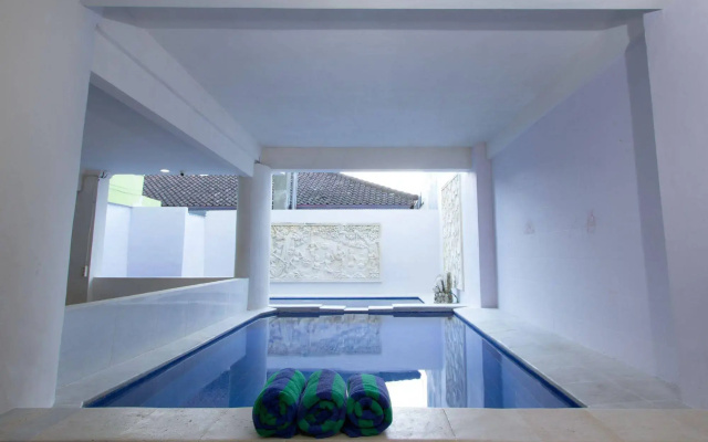 Hotel Ratna