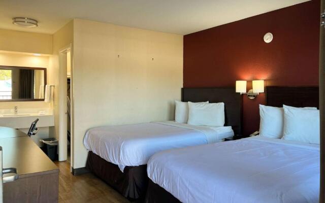 Motel 6 Hattiesburg, MS