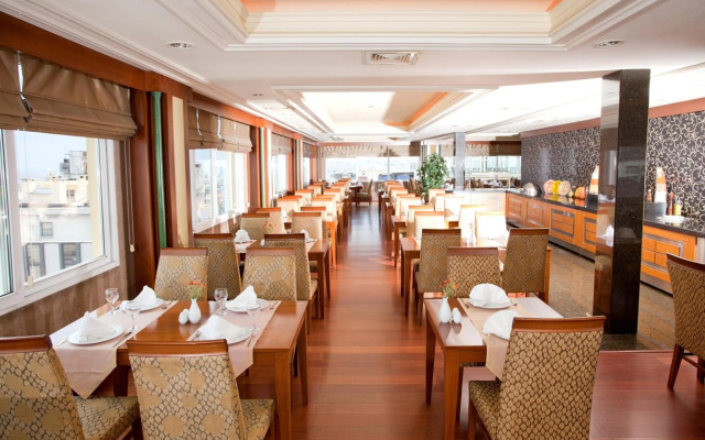Oran Hotel