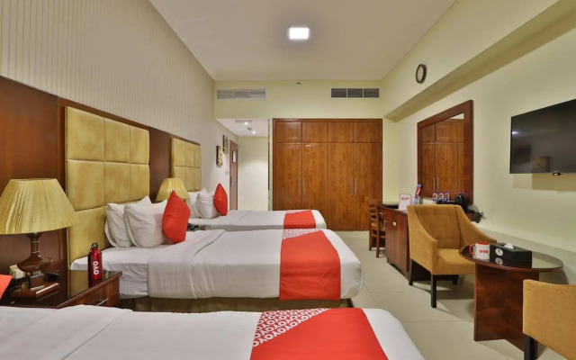 OYO 101 Click Hotel