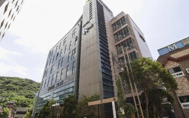 Ruby Tourist Hotel Wolmido