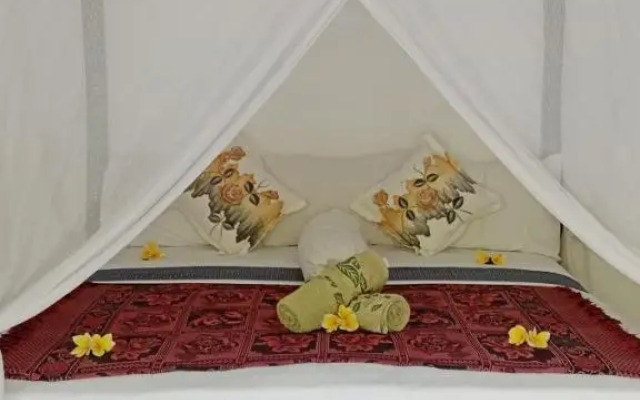 Warung Ombak Homestay
