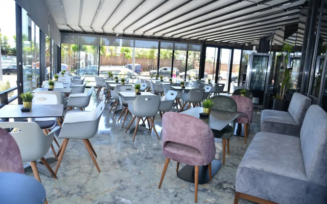 Privilege Oasis Hotel