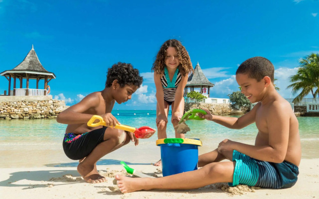 SeaGarden Beach Resort - All Inclusive