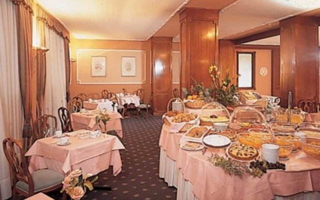 Regina Olga Hotel