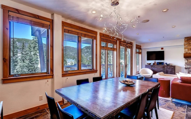 4 Bedroom Condo
