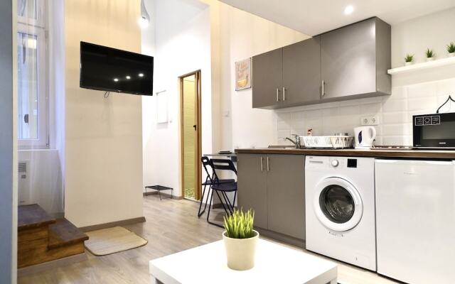 Cosy flat in Király str, Queen