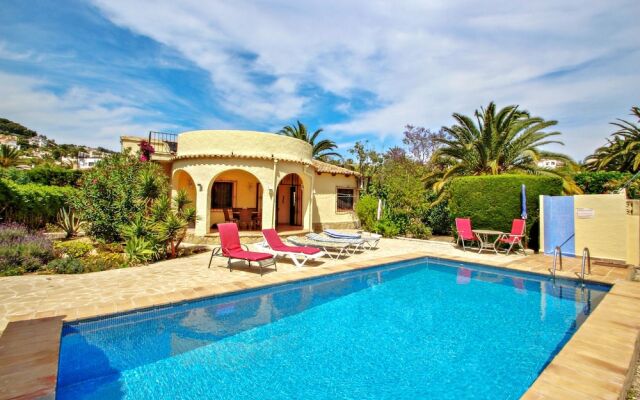 Mimosa - pretty holiday property with private pool in Moraira