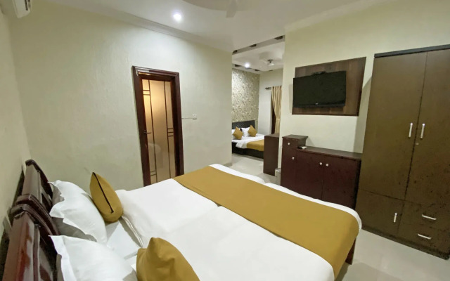 Hotel Nirvana Palace