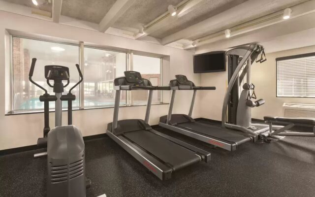 Country Inn & Suites by Radisson, Woodbury, MN