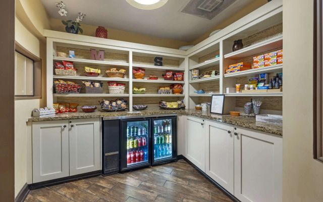 Best Western Plus Tupelo Inn & Suites