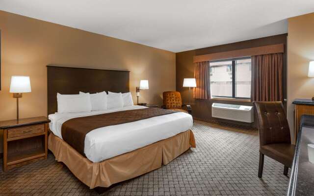 AmericInn by Wyndham Hartford WI