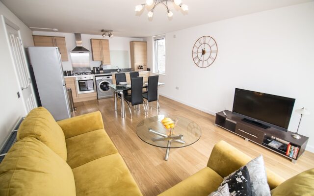 Queens Apartments - City Centre, Sea View, Free Private Parking, Luxury
