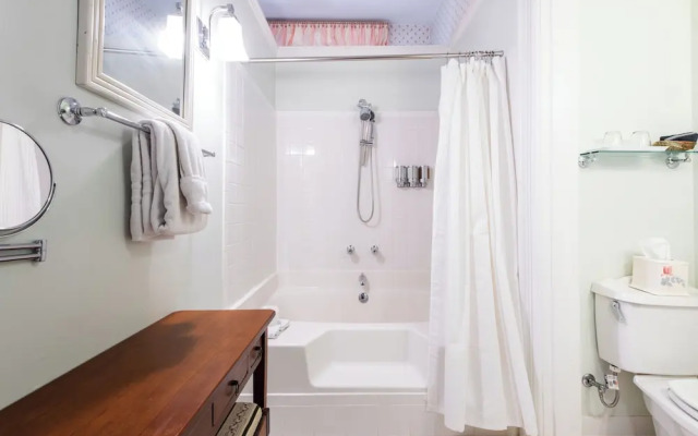 Central Park Bed & Breakfast