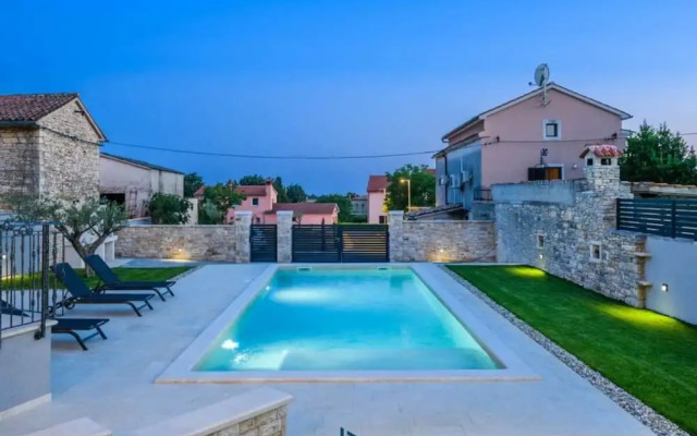 Grande Comfortable Holiday Residence