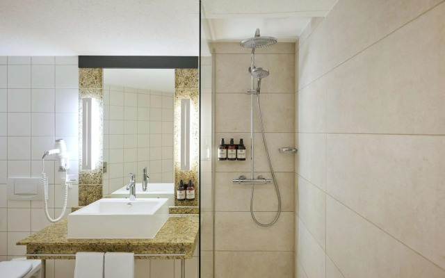 Natura Life Gran Via Hotel