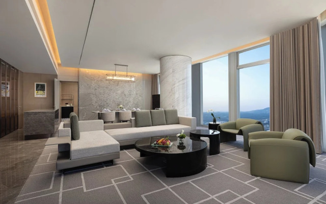 Crowne Plaza Jingmen