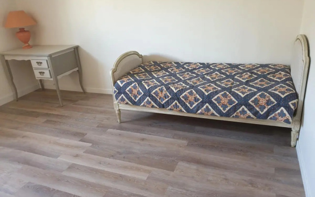 T1 Dans Maison Au Calme