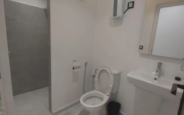 Piso céntrico y a pie de playa.